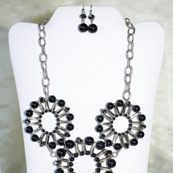 💖 Abstract Flower Necklace Set 20in. /NS113 - Picture 2 of 2